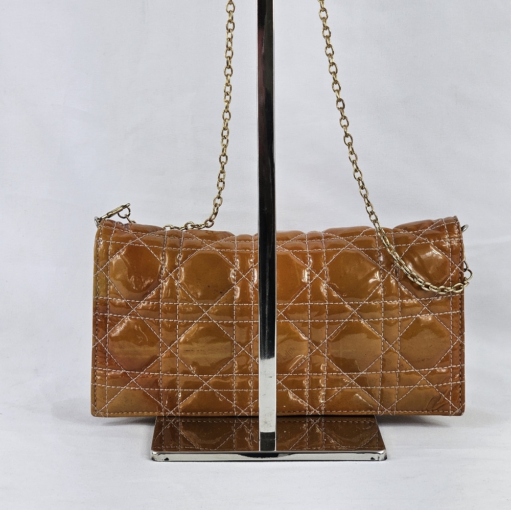 DIOR Patent Cannage Lady Dior Convertible Clutch - Picture 5 of 9